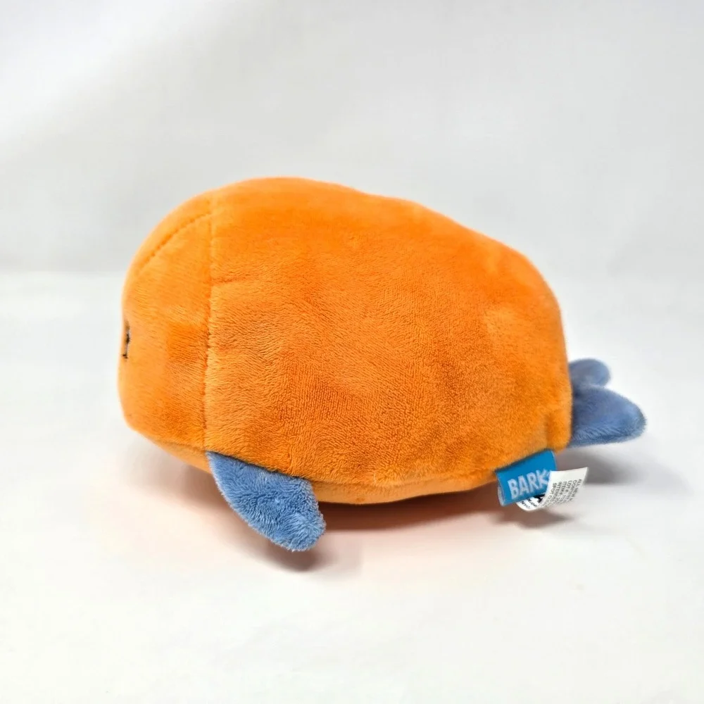 NWOT Bark Box Dog Toy Galapagos Santiago Seal S/M Crinkle Squeaker Rip & Reveal
